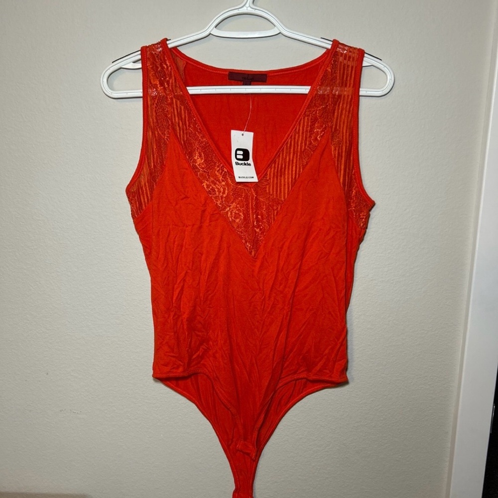 Buckle Vibrant Lace Bodysuit